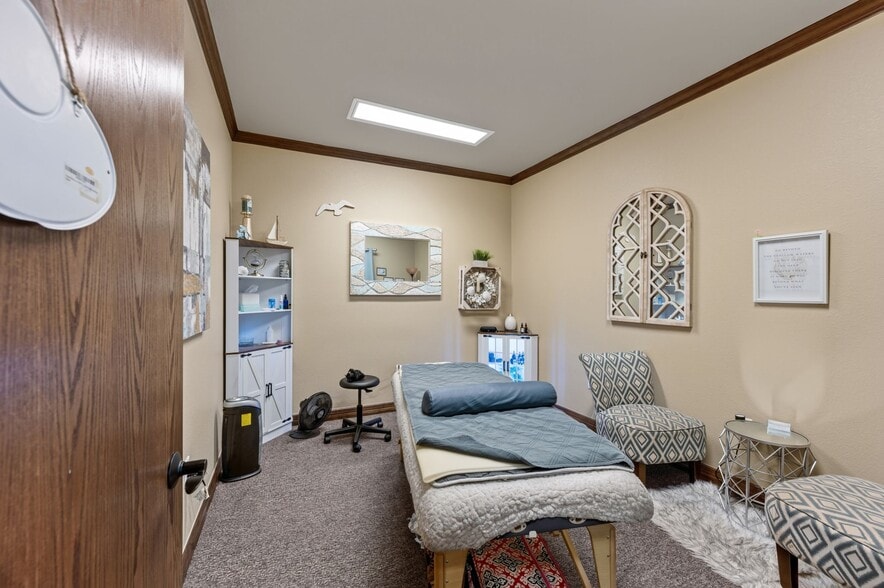 More Photos Of 1117 Glade Rd, Colleyville Medical For Sale