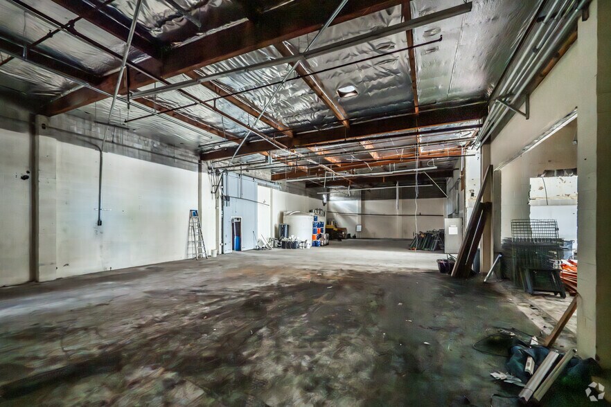 More Photos Of 2080 Belgrave Ave, Huntington Park Warehouse For Sale