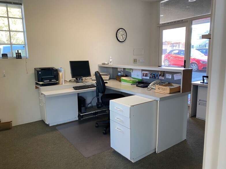 More Photos Of 2187 Newcastle Ave, Cardiff Loft Creative Space For Lease