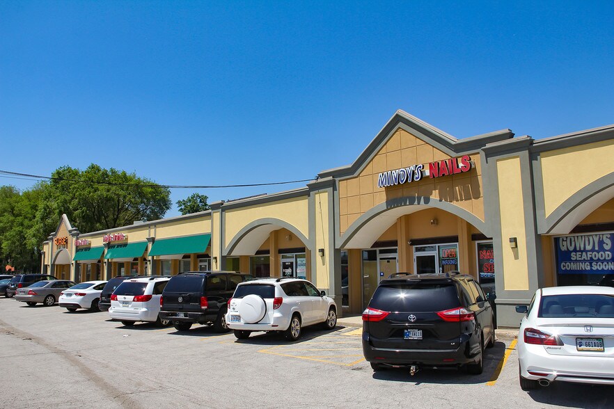 More Photos Of 668-704 River Oaks Dr, Calumet City Unknown For Lease