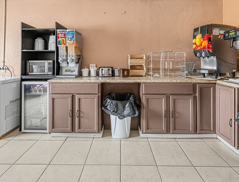 More Photos Of 251 Allegheny Blvd, Brookville Hotel For Sale