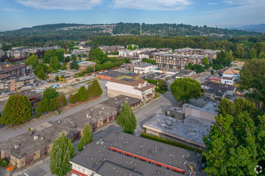 More Photos Of 2248 Elgin Ave, Port Coquitlam Office Residential For Sale