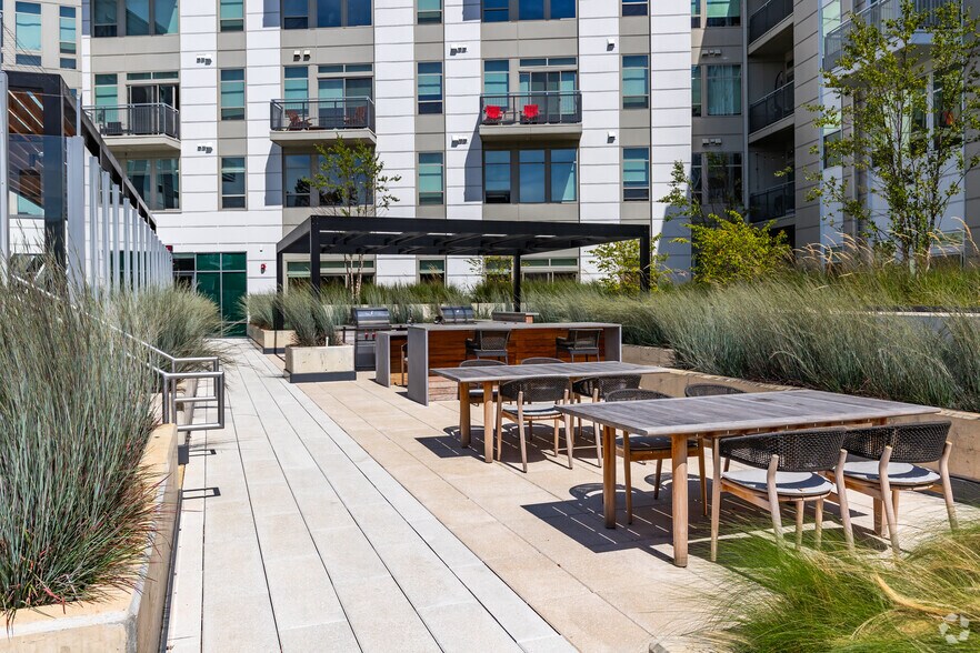 More Photos Of 4400 Calvert Rd, College Park Apartments For Lease