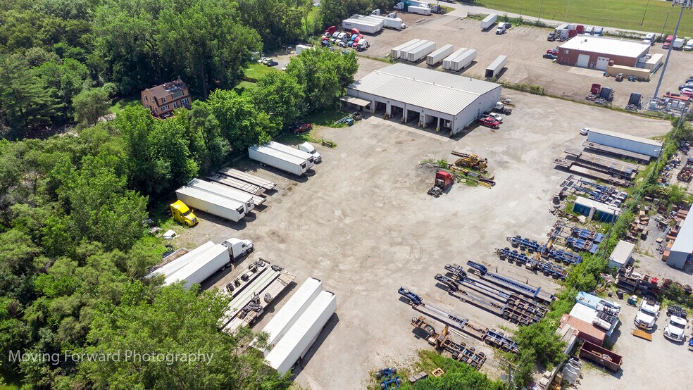 More Photos Of 17735 Chappel Ave, Lansing Industrial For Sale