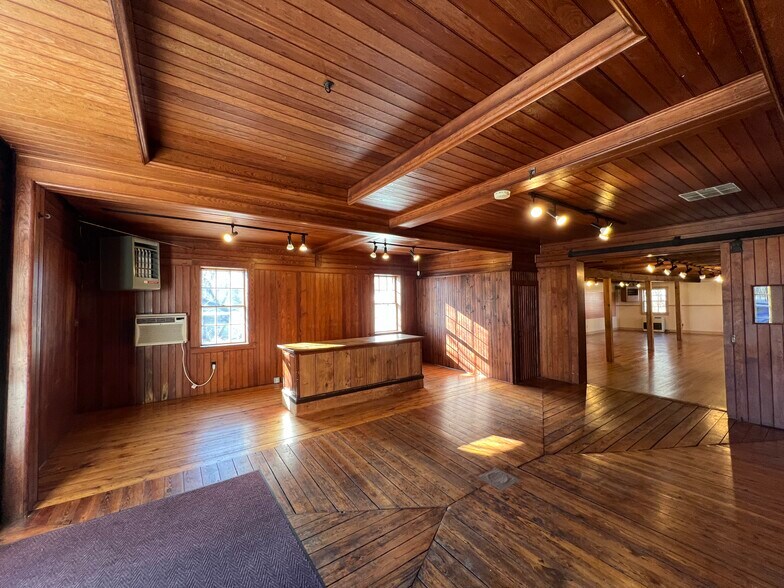 More Photos Of 80 Lafayette Rd, Hampton Falls Freestanding For Lease