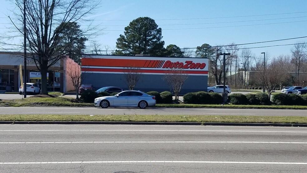 More Photos Of 3929 Victory Blvd, Portsmouth General Retail For Lease