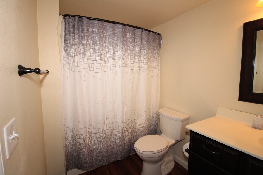 More Photos Of 11 S Main St S, Crosby Apartments For Sale