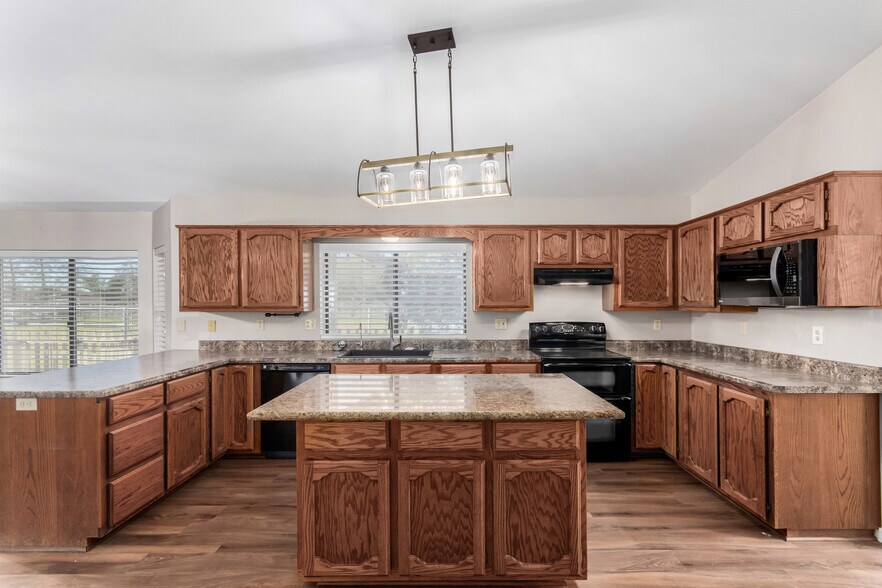 More Photos Of 7425 N Alsup Rd, Litchfield Park Horse Stables For Sale