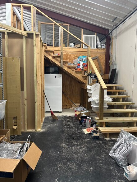 More Photos Of 904 Pine Ave, Eufaula Warehouse For Sale