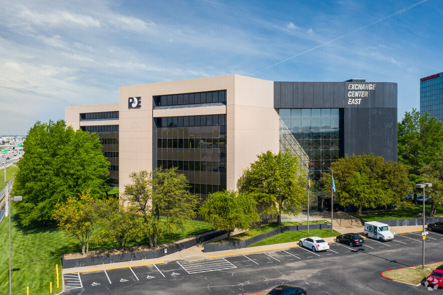 Primary Photo Of 4606 S Garnett Rd, Tulsa Office For Lease