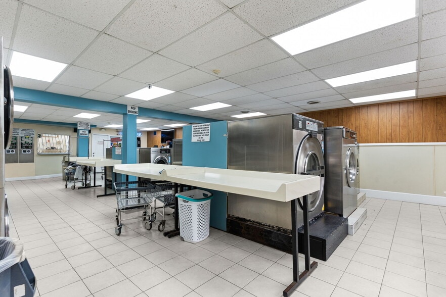 More Photos Of 3069 River Rd, Camden Storefront Retail Office For Sale