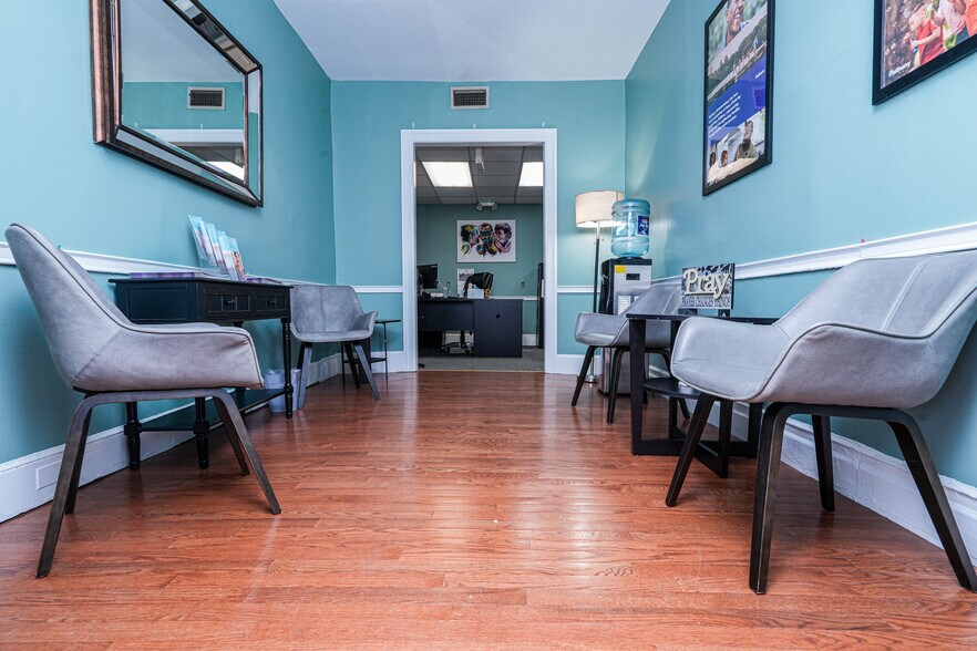 More Photos Of 12-19 River Rd, Fair Lawn Office For Sale