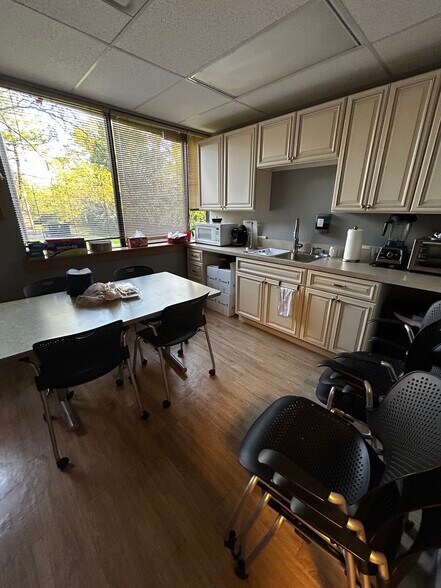 More Photos Of 8100 Ravines Edge Ct, Columbus Medical For Sale