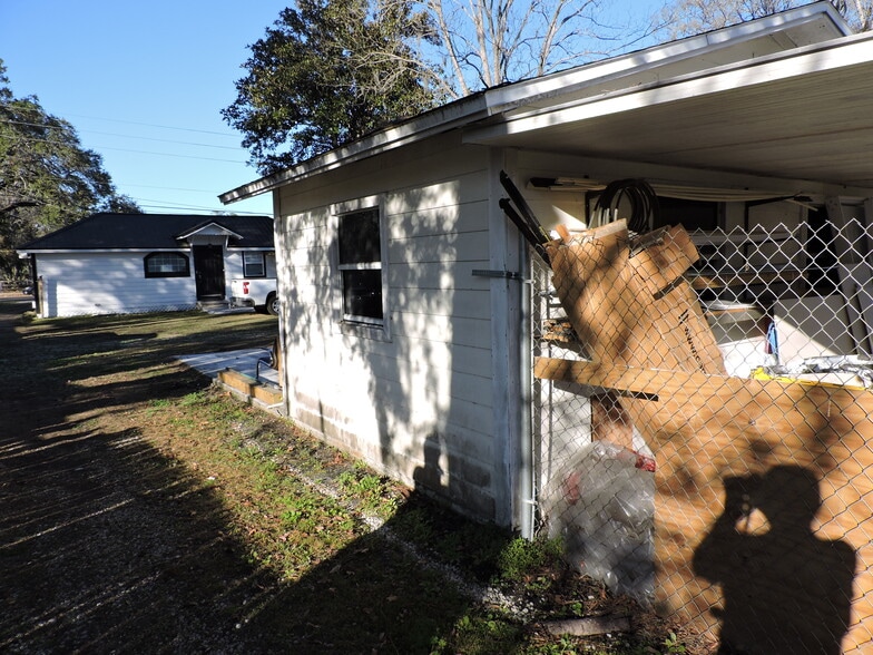 More Photos Of 5722 Dunn Ave, Jacksonville Medical For Sale