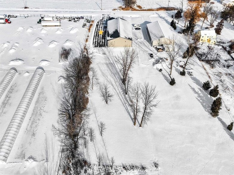 More Photos Of 4030 Champeau Rd, New Franken Warehouse For Sale