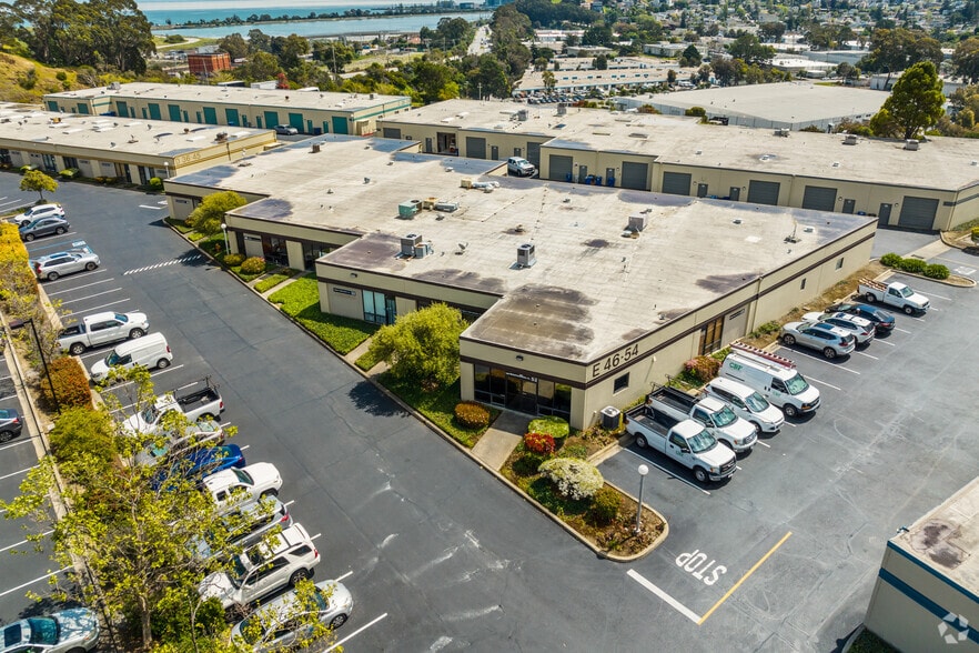 More Photos Of 100 N Hill Dr, Brisbane Light Manufacturing For Lease