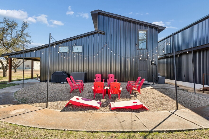 More Photos Of 10130 Billy Mitchell, McKinney Specialty For Sale