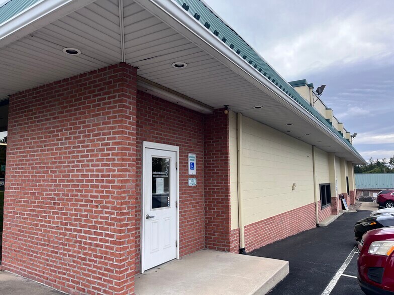 More Photos Of 871 W King St, Shippensburg Office For Lease