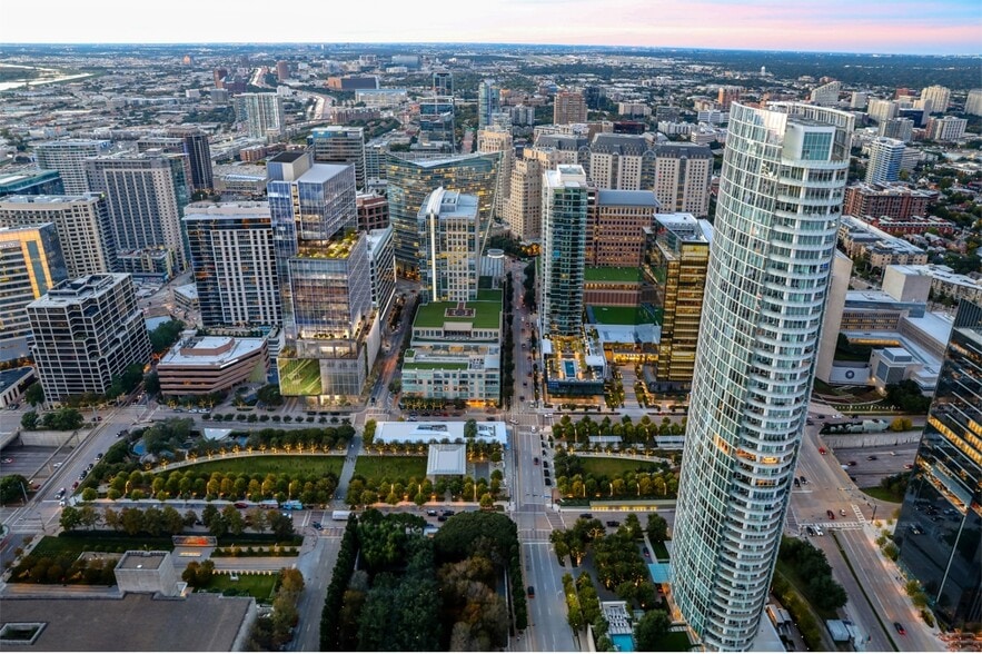More Photos Of 1919 Woodall Rodgers Fwy, Dallas Office For Lease