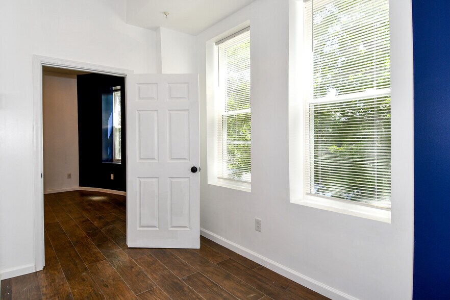 More Photos Of 2601 N Charles St, Baltimore Apartments For Sale