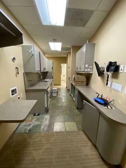 More Photos Of 317 Lennon Ln, Walnut Creek Medical For Lease