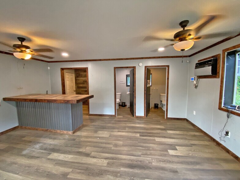 More Photos Of 1640 S Chestatee, Dahlonega Auto Repair For Sale