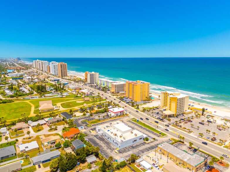 More Photos Of 3162 S Atlantic Ave, Daytona Beach Shores Restaurant For Lease