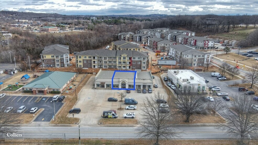 More Photos Of 3660 N Front St, Fayetteville Freestanding For Lease