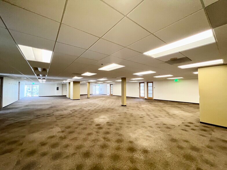 More Photos Of 5730 Uplander Way, Culver City Office For Lease