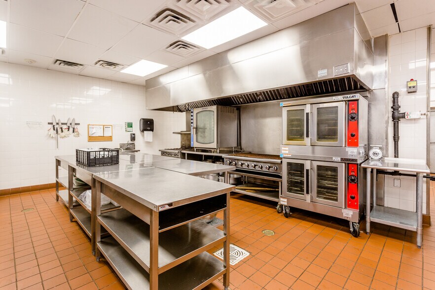 More Photos Of 15407 Highway 36, Needville Restaurant For Sale