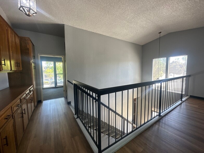 More Photos Of 801 15th St, Modesto Office For Lease