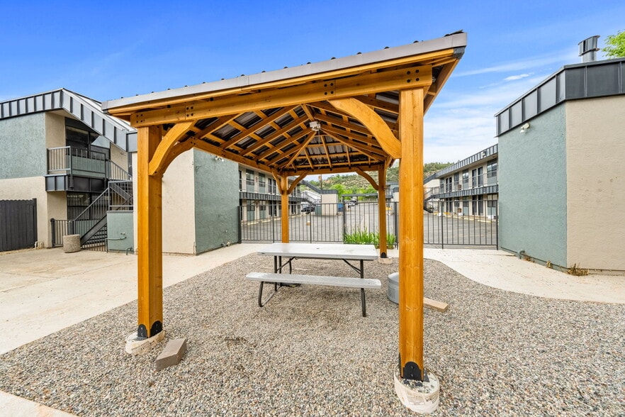 More Photos Of 2930 Main Ave, Durango Hotel For Sale