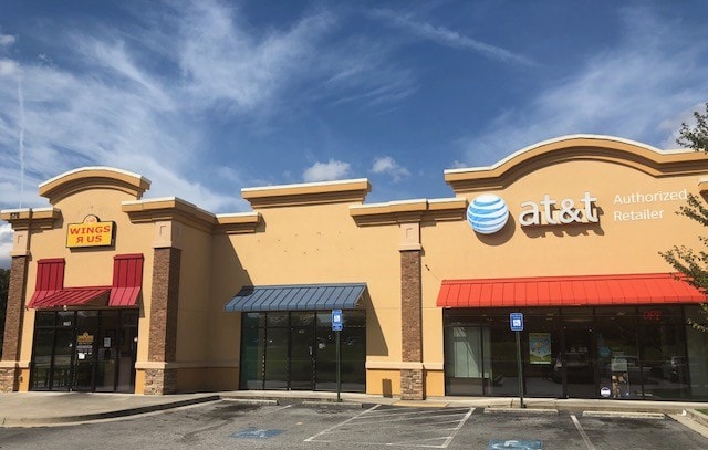 More Photos Of 570 Thornton Rd, Lithia Springs Freestanding For Lease