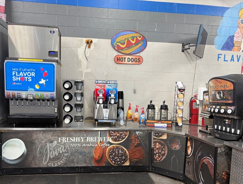 More Photos Of 4020 E Seltice Way, Post Falls Service Station For Sale