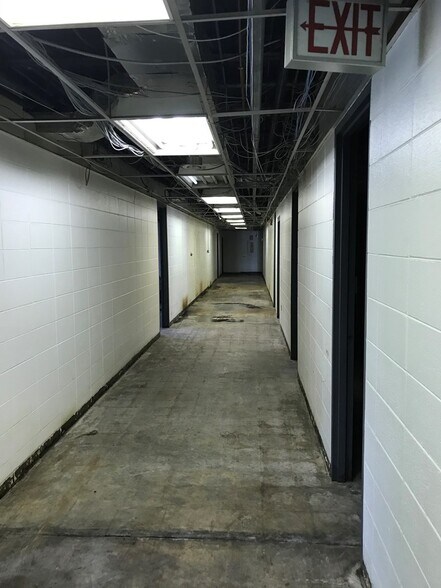 More Photos Of 265 Corning Dr, Danville Manufacturing For Sale