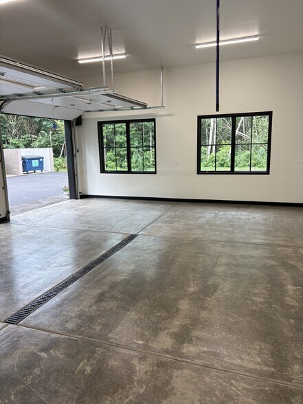 More Photos Of 1139 Caroline Ave, Schererville Office For Sale