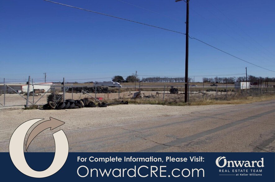 More Photos Of 1037 Industrial Blvd, Hewitt Distribution For Lease