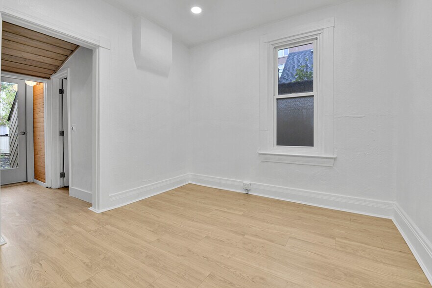 More Photos Of 325 Detroit St, Denver Office Residential For Lease