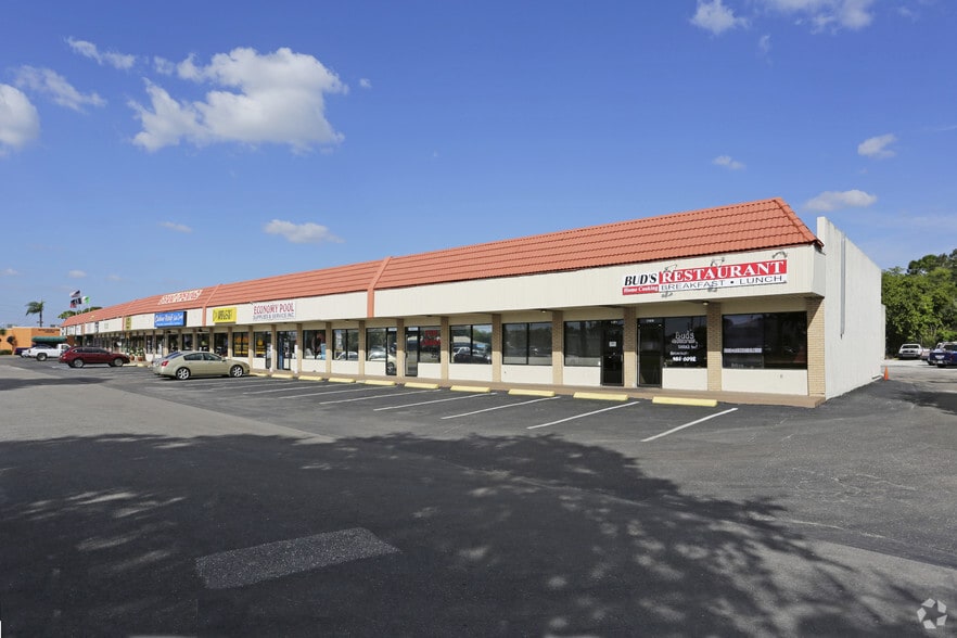 Primary Photo Of 757-789 US 41 Byp S, Venice Unknown For Lease