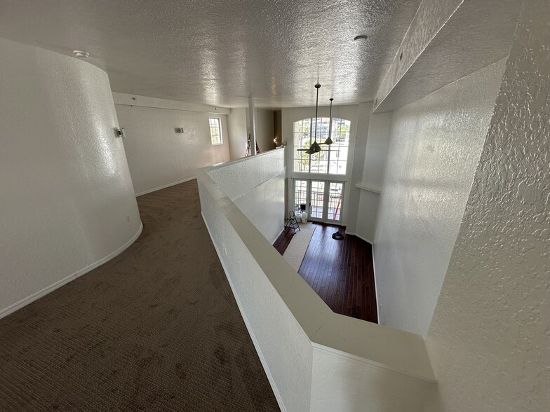 More Photos Of 128 S Beach St, Daytona Beach Apartments For Sale