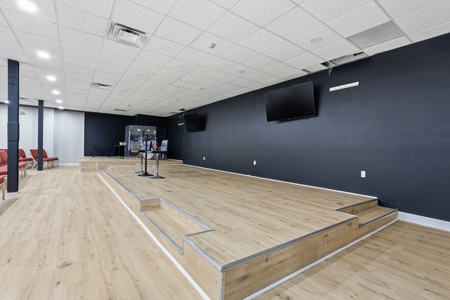 More Photos Of 434-440 High St, Holyoke Storefront Retail Office For Sale