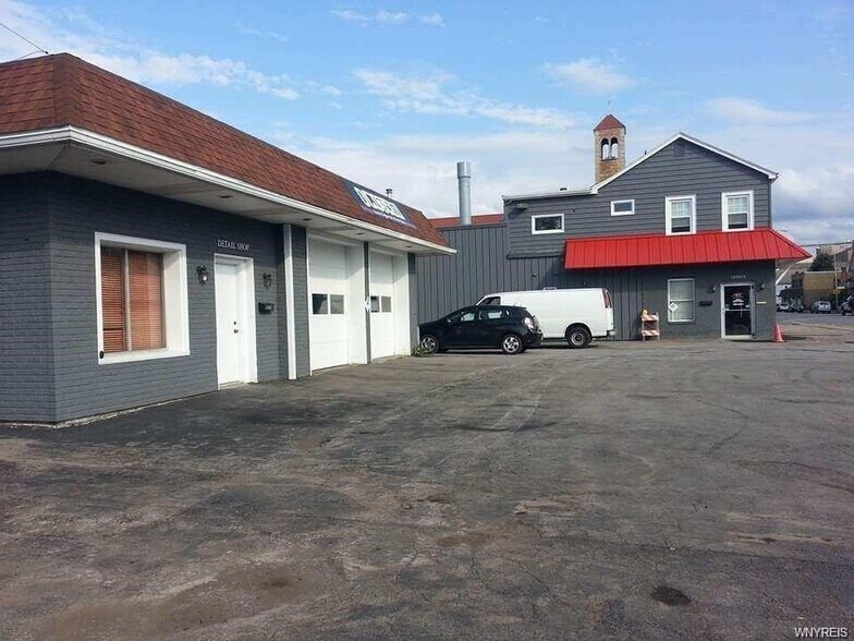 Primary Photo Of 416-426 Abbott Rd, Buffalo Auto Repair For Sale