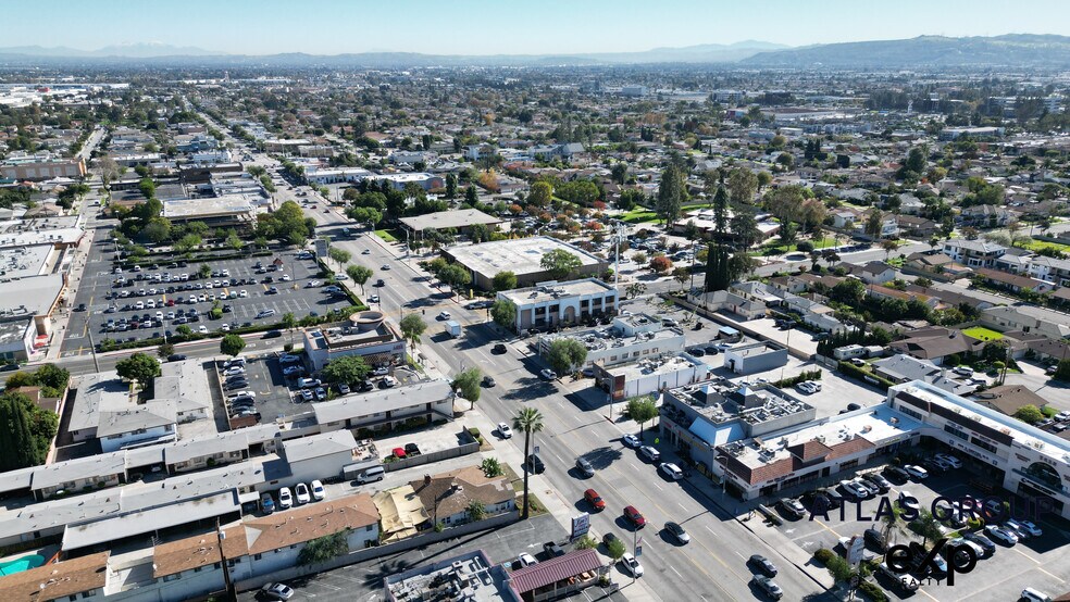 More Photos Of 8752 Valley Blvd, Rosemead Restaurant For Sale