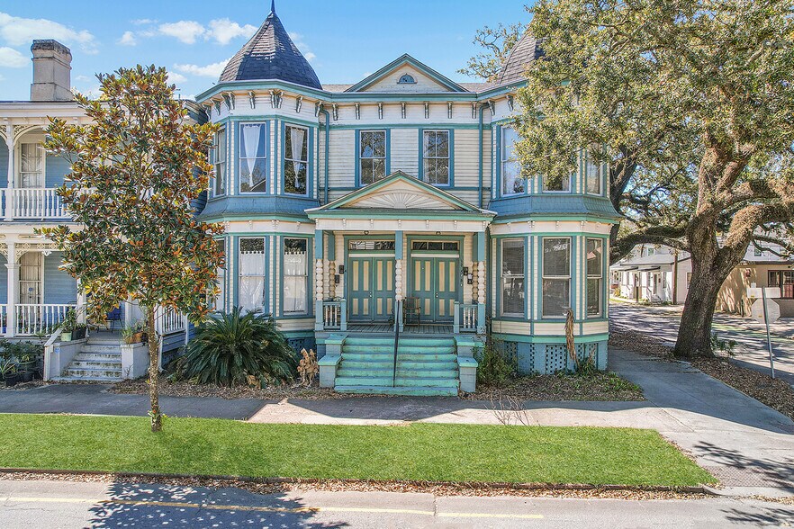 More Photos Of 301 E Henry St, Savannah Multifamily For Sale