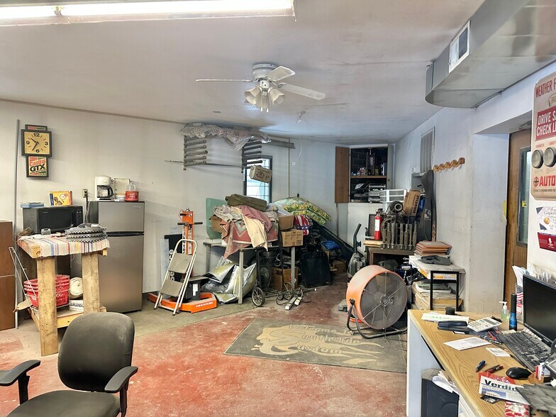 More Photos Of 1401 SE Broadway Ave, Albert Lea Specialty For Sale