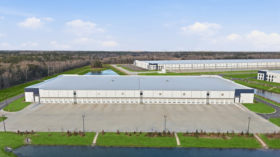 More Photos Of 181 Landmark Blvd W, Savannah Warehouse For Lease