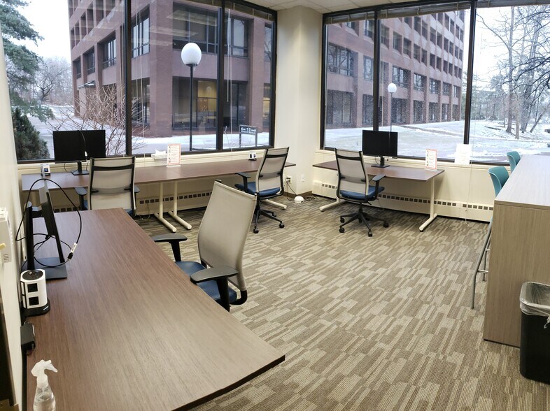 More Photos Of 2 University Plz, Hackensack Coworking Space