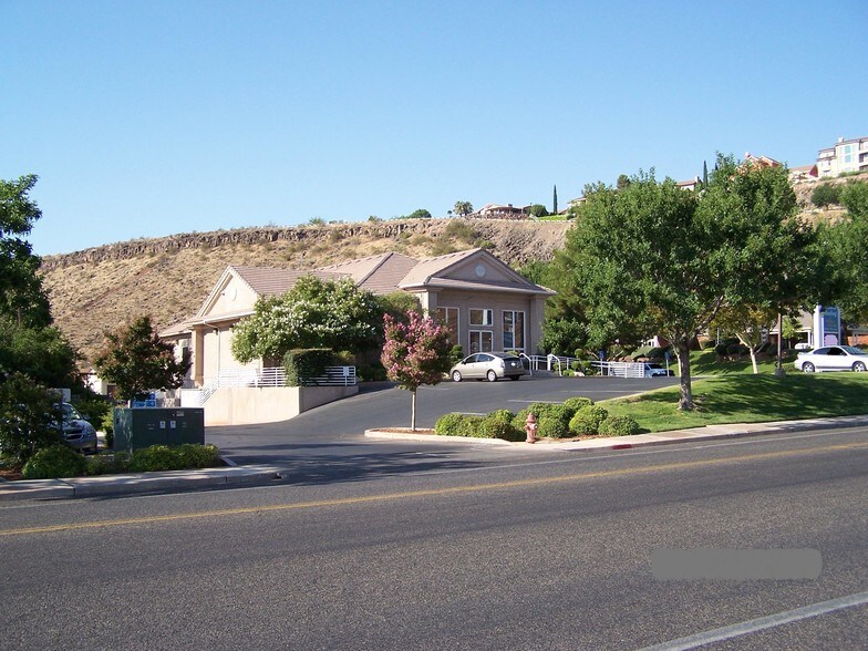 Primary Photo Of 427 W 100 South, St George Medical For Sale