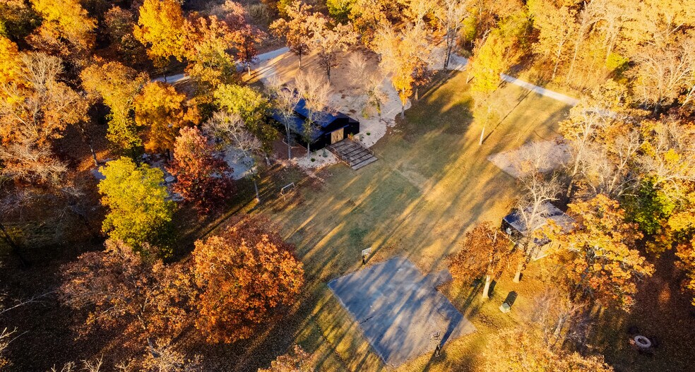 More Photos Of 446724 E 390 Rd, Langley Hotel For Sale