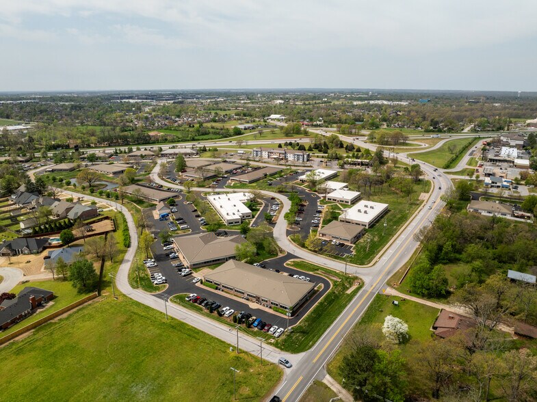 Primary Photo Of 1005 Beau Terre Dr, Bentonville Unknown For Lease